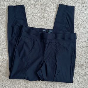 Vera Wang Skinny Pant
